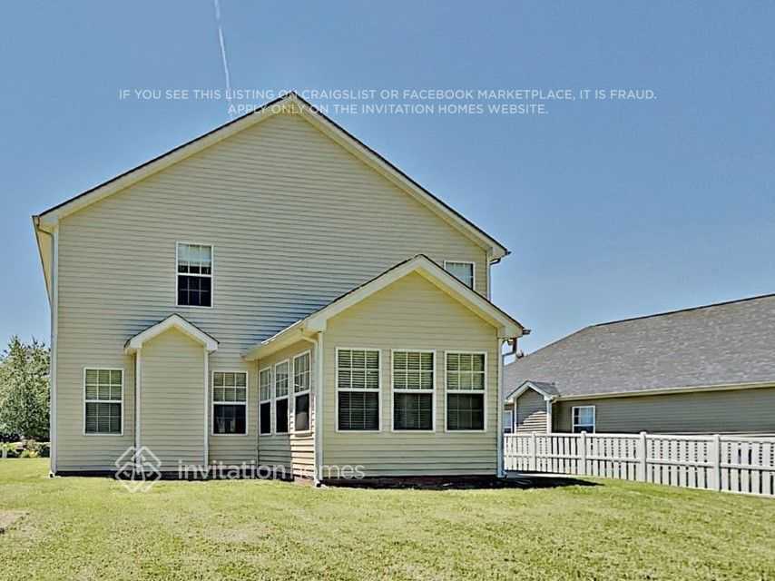 Building Photo - 4223 High Shoals Dr