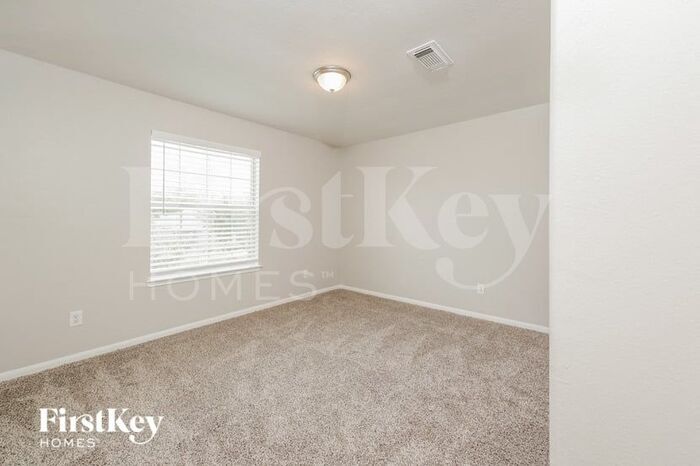 Building Photo - 8319 Loetsch Ridge Way