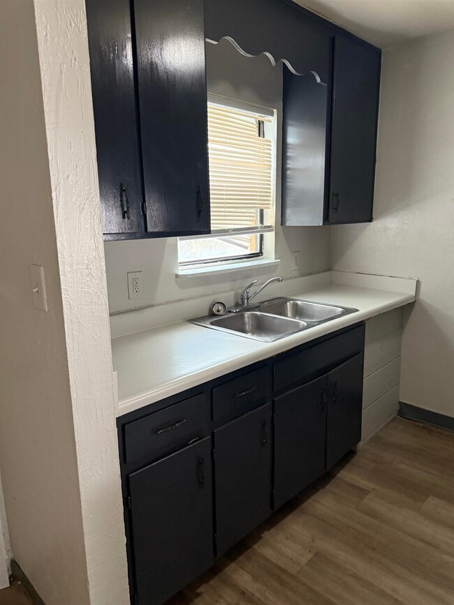 Building Photo - 1832 Nekoma Ct