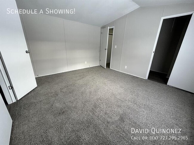 Building Photo - 2737 W Washington Center Rd