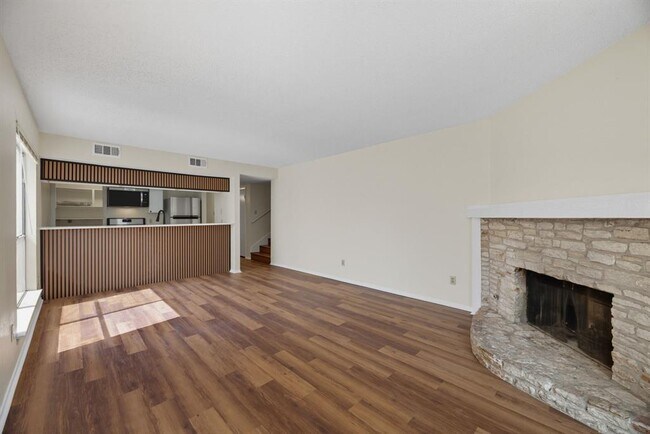 Building Photo - 4813 Yucca Hill Dr