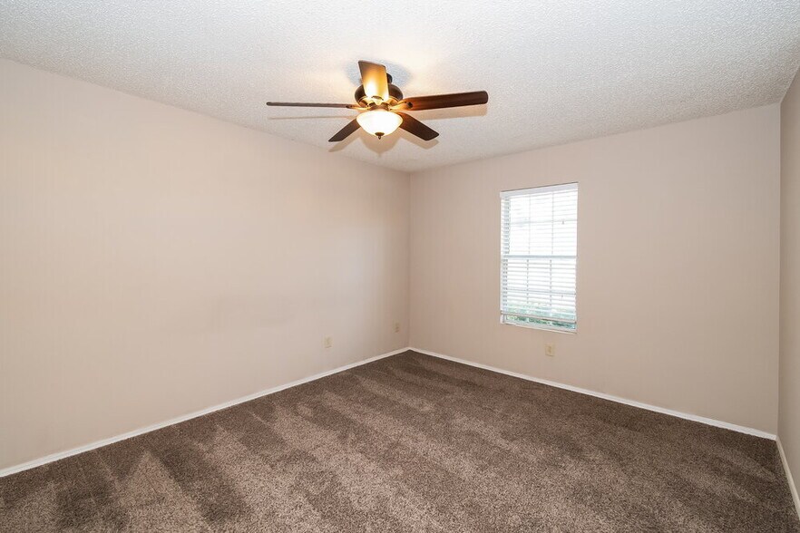 Building Photo - 5943 Early Harvest Ct