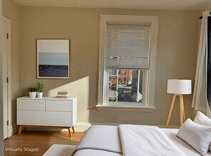 Building Photo - 4 Elbow St