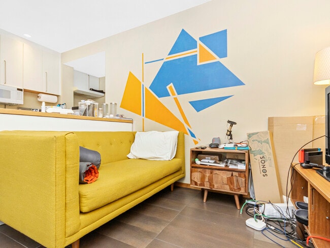 Building Photo - 170 Rawson Rd