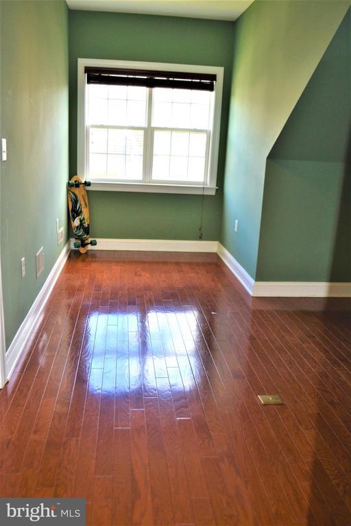 Building Photo - 426 N Thomas St