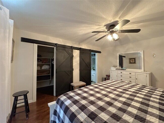 Building Photo - 205 S Ebb Way