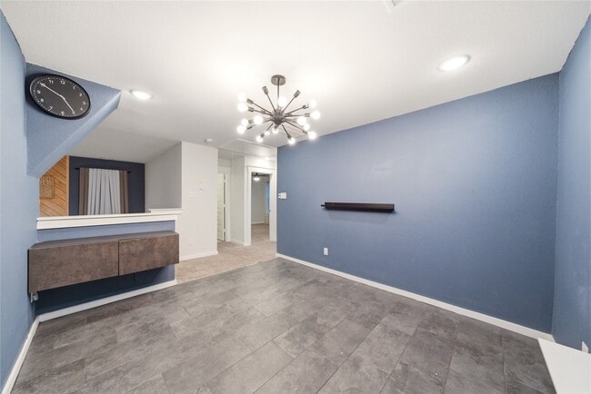 Building Photo - 2705 Bernadino Dr