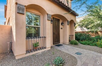 Building Photo - Charming Tuscan-Style Home in Gated North ...