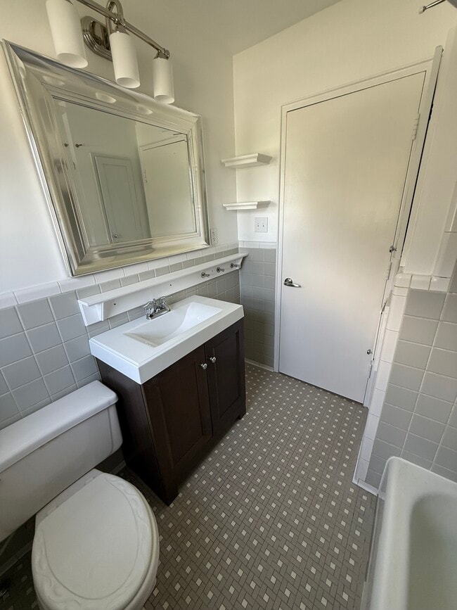 Building Photo - 30389 Hathaway