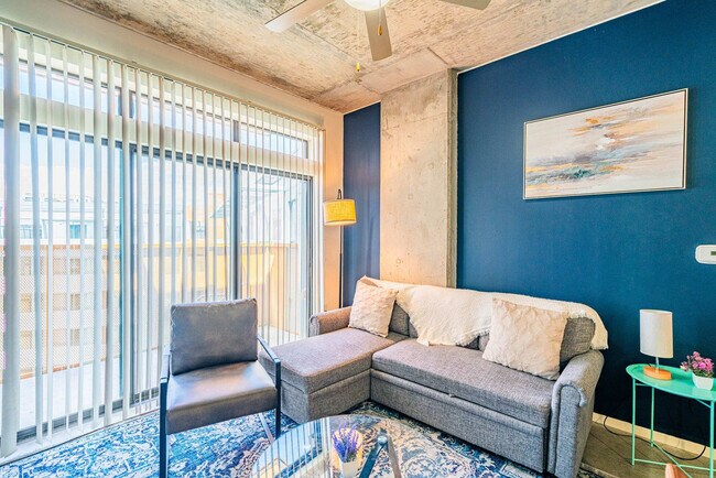 Building Photo - 915 N 4th St