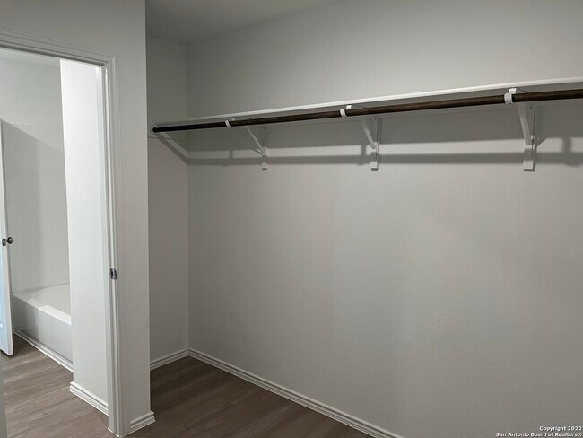 Building Photo - 6507 Scarecrow Wy