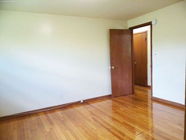 Building Photo - 1274 Westcott St