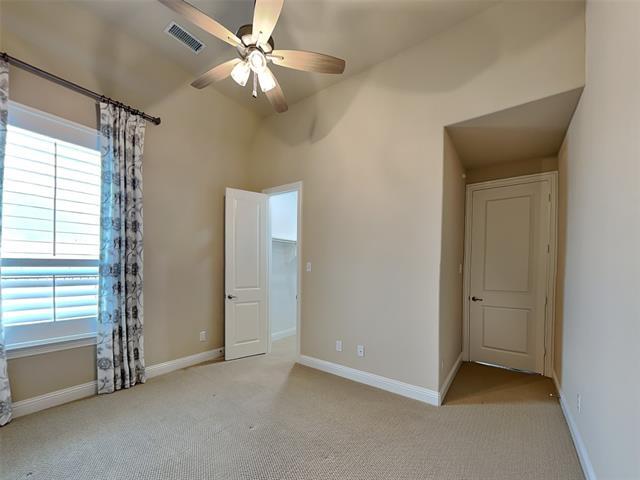 Building Photo - 14845 Belclaire Ave