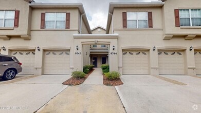 Building Photo - 9744 Summer Grove Way W