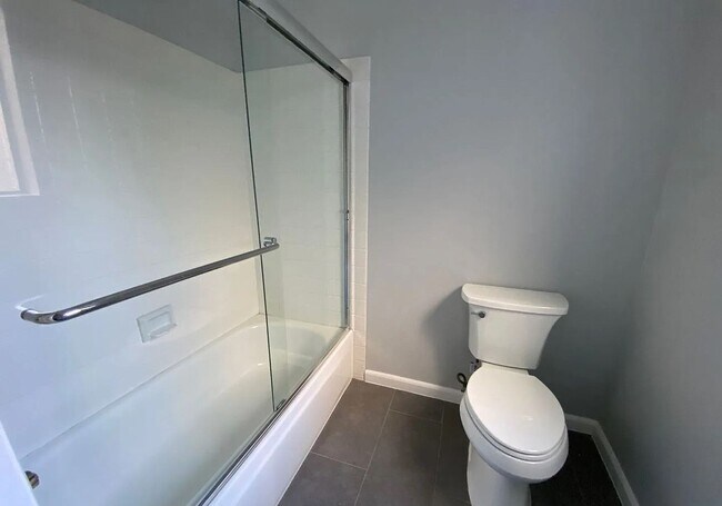 Building Photo - CAMPBELL - Spacious townhome with central ...