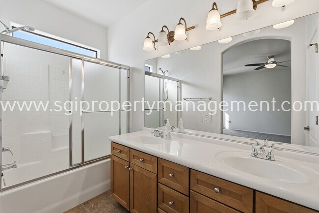 Building Photo - 3150 E Beardsley Rd