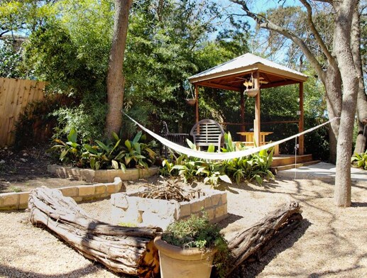 Building Photo - 3321 Thomas Kincheon St