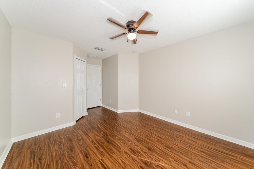 Building Photo - 11510 84th St Cir E