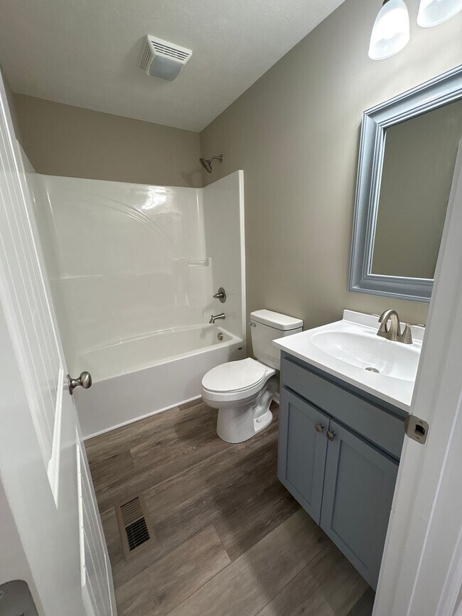 Building Photo - BRAND NEW Home with large yard in Tullahoma...