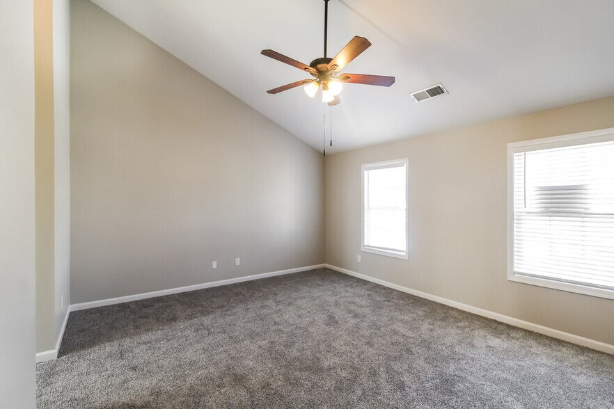 Building Photo - 854 Langley View Ct