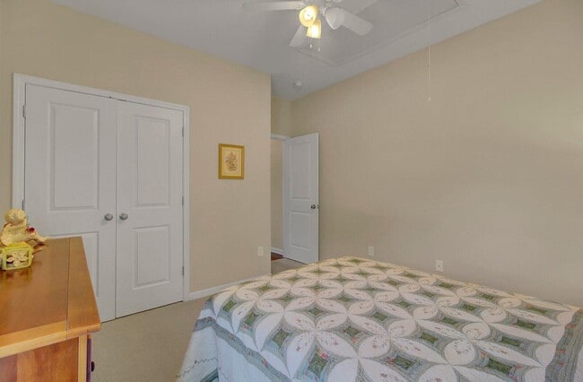 Building Photo - 160 Mayfield Dr