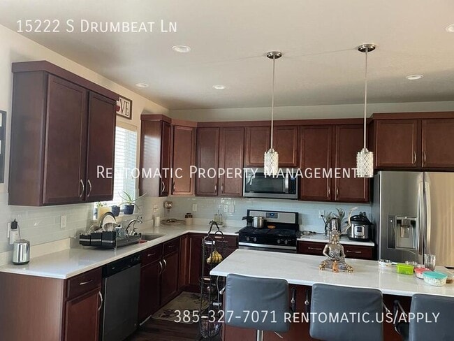 Building Photo - 15222 Drumbeat Ln