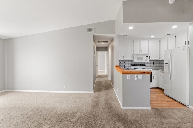 Building Photo - 11511 Fury Ln