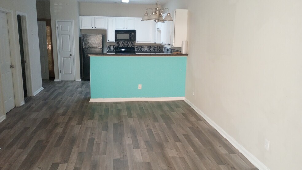 Building Photo - 5456 Sierra Trl