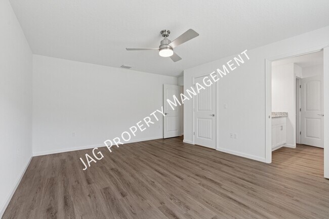 Building Photo - 15 Sea Garden Path