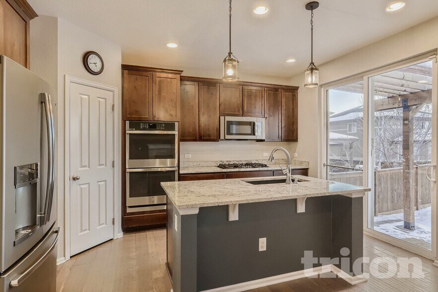 Building Photo - 555 N Kewaunee Way