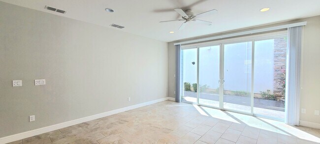 Building Photo - Beautifull Single Family Home in Folsom w/ Solar, Tankless Water Heater, Pool Access, Bonus Room ...