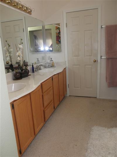 Building Photo - 1349 El Cajon Ln