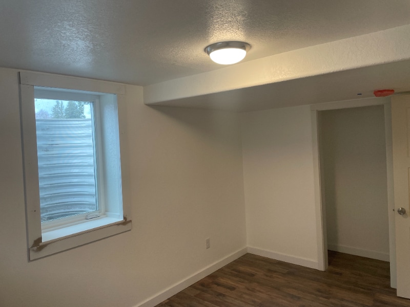 Building Photo - 2145 S 11th St W