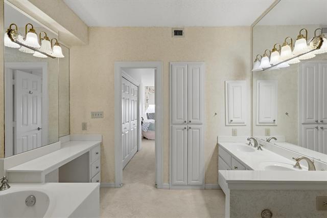 Building Photo - 5200 Keller Springs Rd