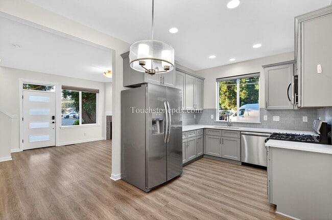 Primary Photo - 2024-MUIR4