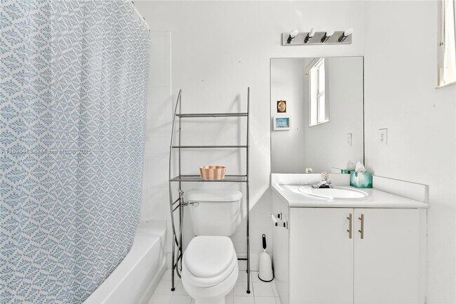 Building Photo - 10934 SW 247th Ter