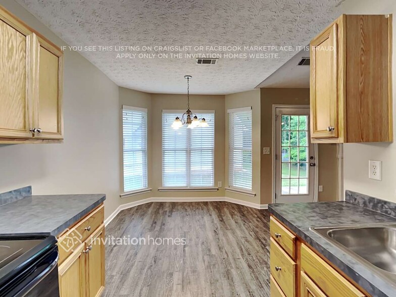 Building Photo - 121 Prescott Ct