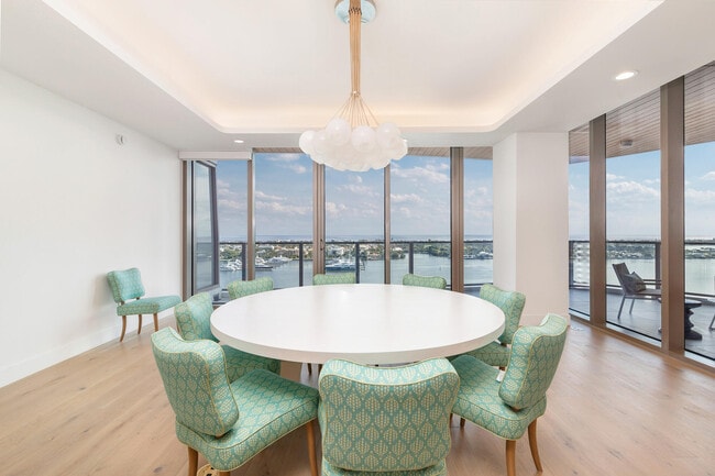 Building Photo - 1333 S Flagler Dr