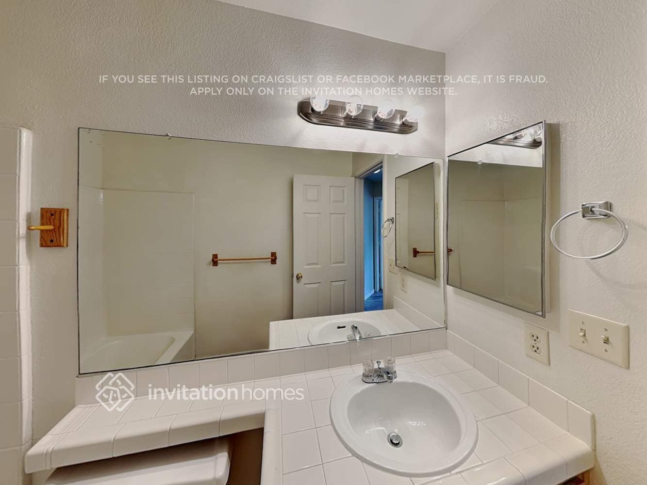 Building Photo - 2145 Sun Swept Way