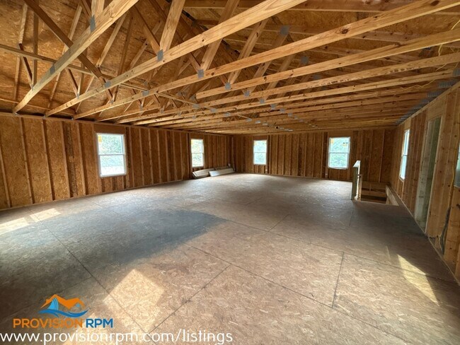 Building Photo - 1410 Evergreen Rd