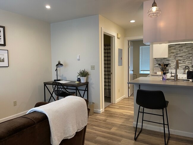 Interior Photo - Ashworth Apt