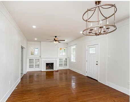 Building Photo - 519 S 16th St