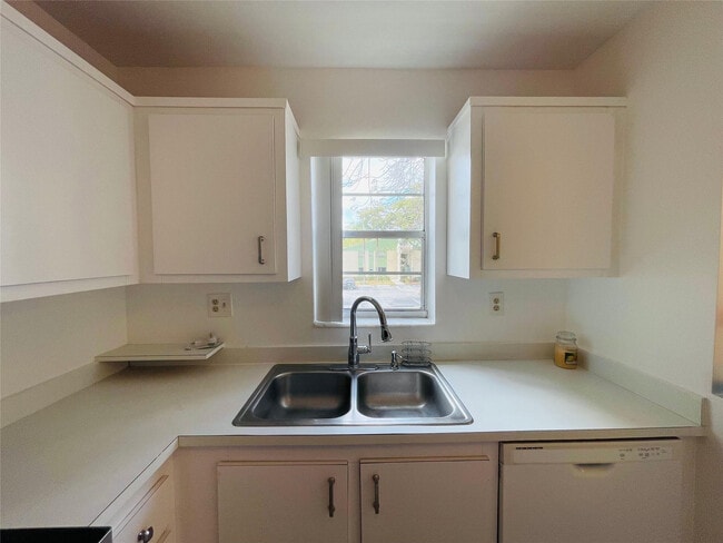 Building Photo - 4155 NW 90th Ave