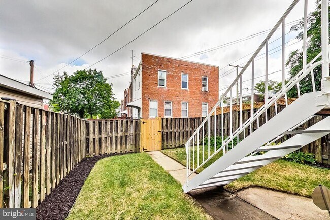 Building Photo - 6203 8th St NW