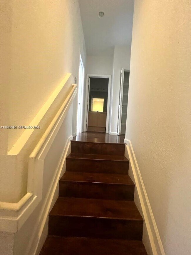 Building Photo - 8706 NW 38th Dr