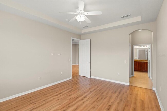 Building Photo - 2290 Sifield Greens Way