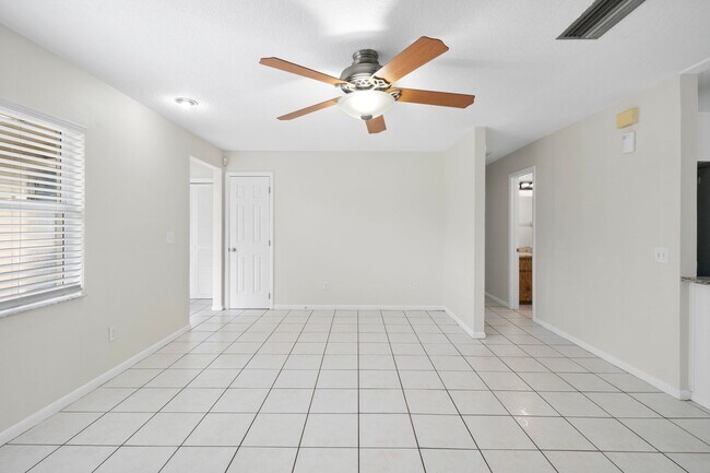 Building Photo - 17951 Dangler Rd
