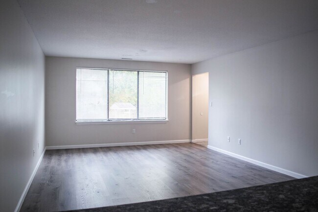 Building Photo - 467 Whalley Ave