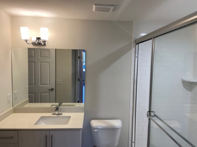 Building Photo - Lanai Landings