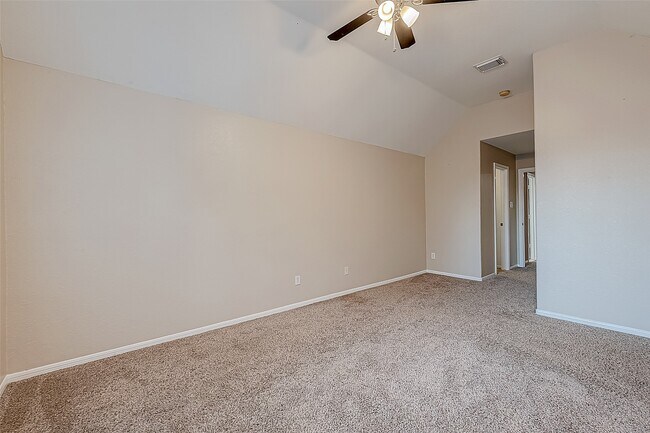 Building Photo - 1419 Kyle Hill Ln